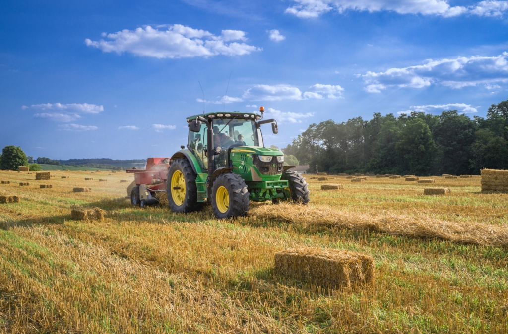 engin agricole tracteur